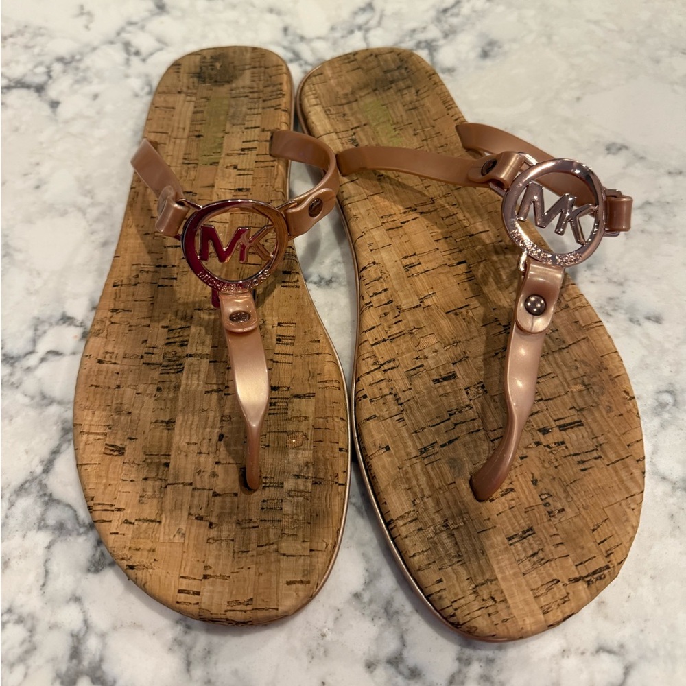✨Michael Kors Sandals✨